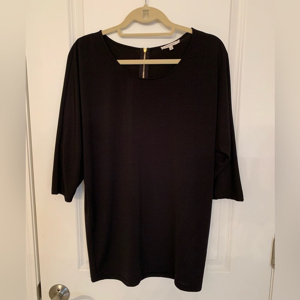 Gorgeous black blouse with zipper back
